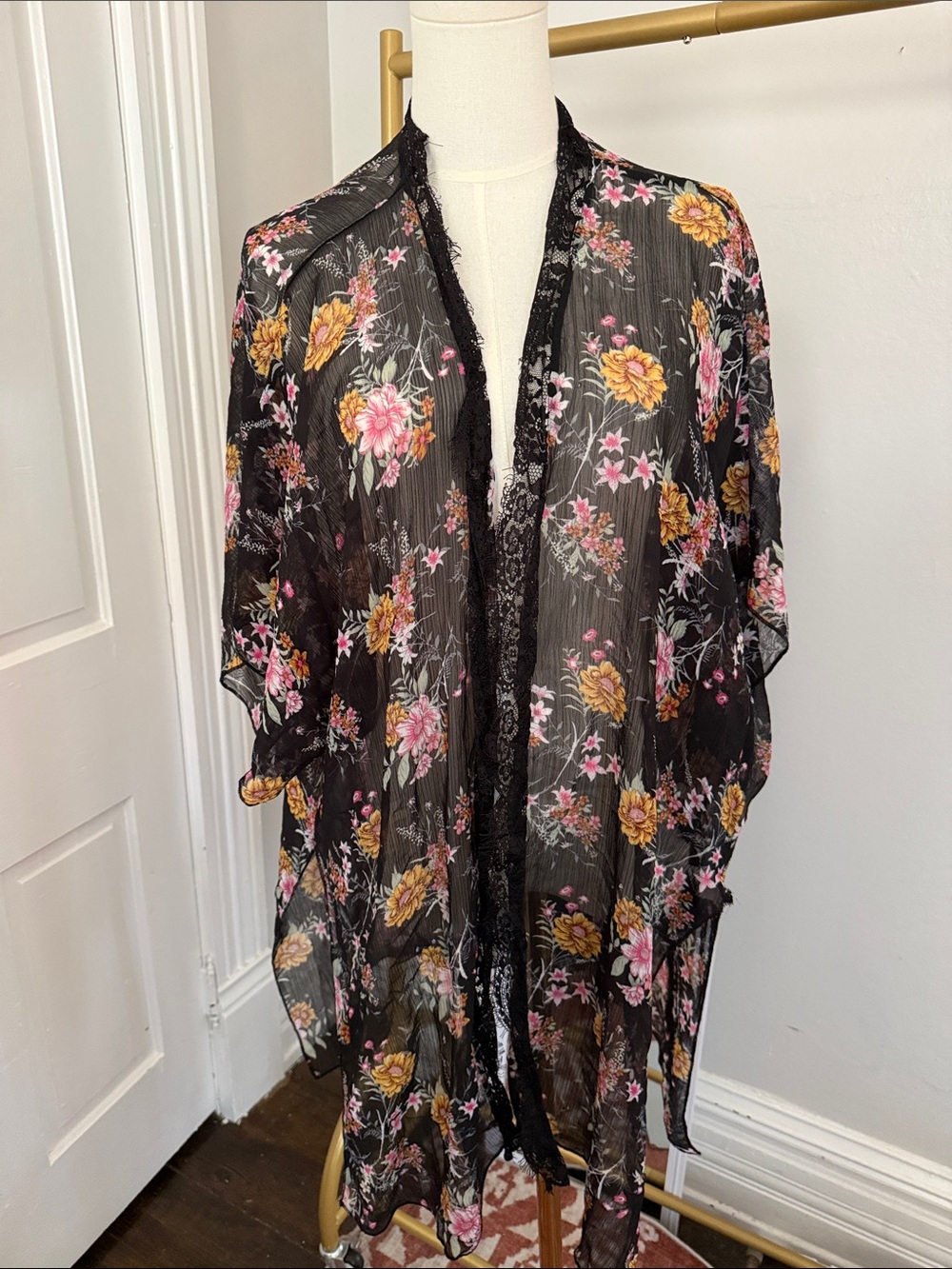 Kimonos one size lot - Picture 3 of 3